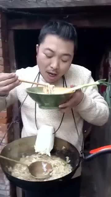 回族视频吃瓜,探寻回族美食文化中的“吃瓜”习俗