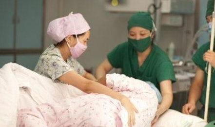 产房吃瓜博主,揭秘吃瓜博主的真实产房生活