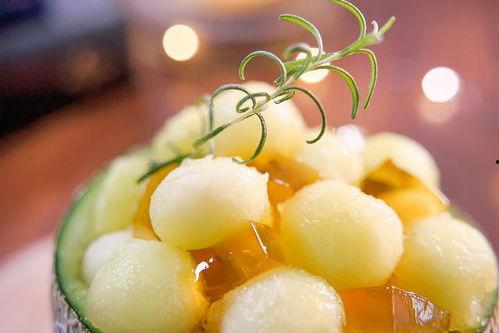 吃瓜人吃甜品视频