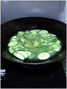 羊角瓜能和猪肉一起吃吗,羊角瓜与猪肉的搭配禁忌揭秘