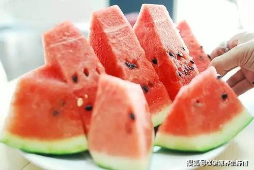 六点吃瓜,揭秘娱乐圈的幕后故事